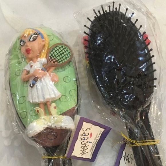 HERDOOS Whimsical Hairbrushes (2) Tennis And PJ’s - Picture 6 of 6